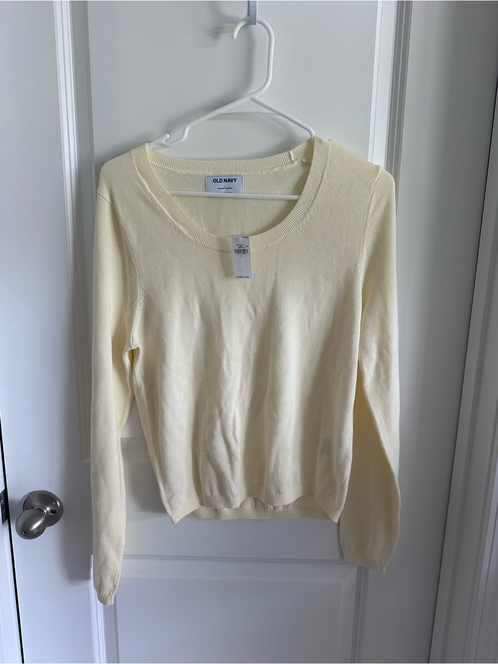 Old Navy Butter Yellow Scoop Neck Lightweight Sweater